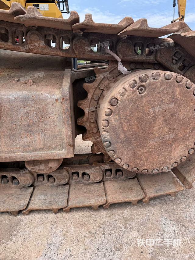 左驅(qū)動輪(行走機構) 左驅(qū)動輪(行走機構)