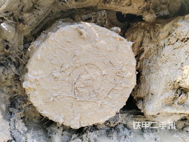 左驅(qū)動(dòng)輪（行走機(jī)構(gòu)）