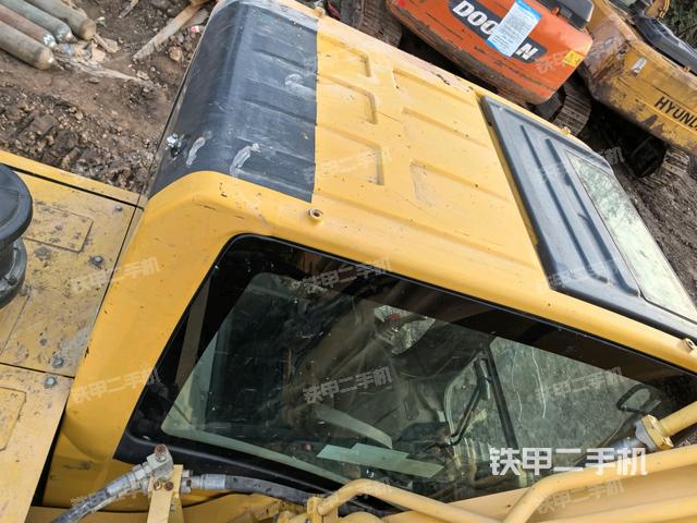 發(fā)動(dòng)機(jī)室(上車部件) 發(fā)動(dòng)機(jī)室(上車部件)