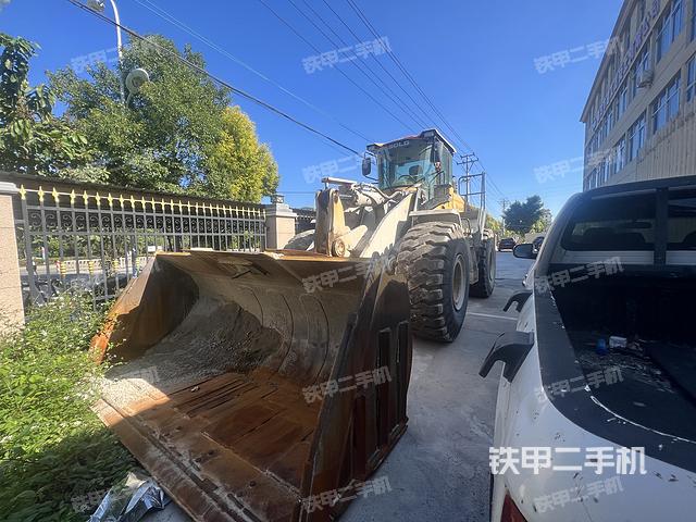山东临工L968F装载机