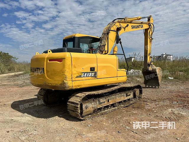 整機右后45°(整機外觀) 整機右后45°(整機外觀)