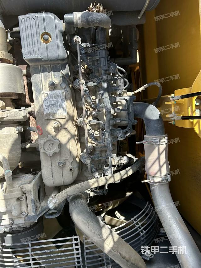 發(fā)動機整體俯視(整機外觀) 發(fā)動機整體俯視(整機外觀)