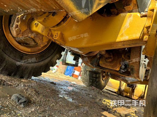 變速箱(整機外觀及大件) 變速箱(整機外觀及大件)