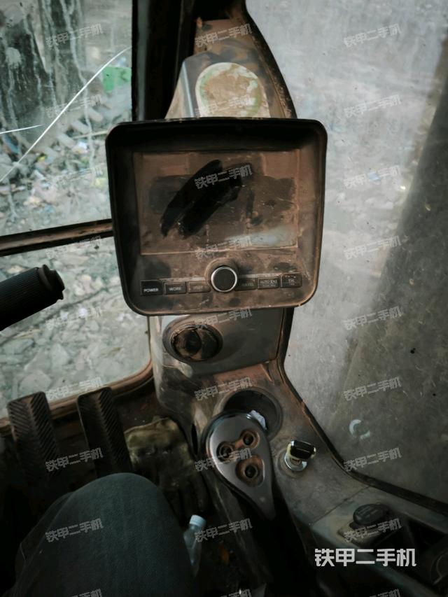 顯示屏?(駕駛室部分) 顯示屏?(駕駛室部分)