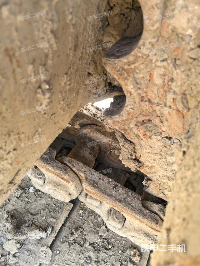 右導(dǎo)向輪（行走機(jī)構(gòu)）