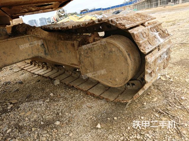 左側(cè)行走馬達(dá)蓋板（行走機(jī)構(gòu)）