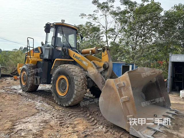 整機(jī)右后45°（整機(jī)外觀及大件）