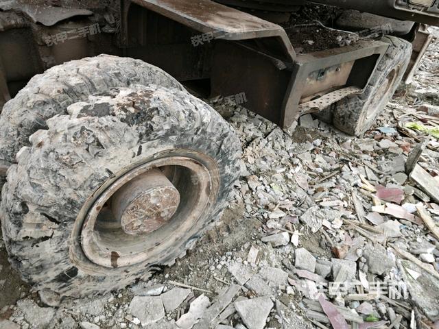 左側履帶整體?(行走機構) 左側履帶整體?(行走機構)