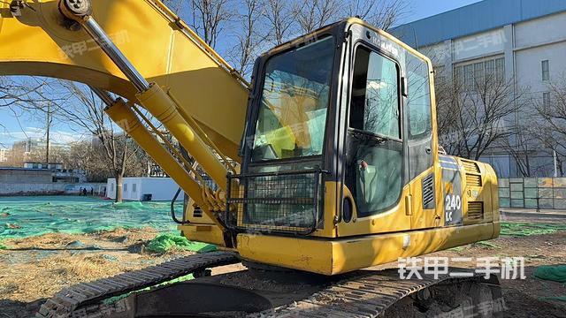 駕駛室整體（整機外觀）