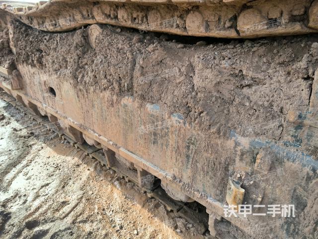 右側(cè)行走馬達(dá)蓋板(行走機(jī)構(gòu)) 右側(cè)行走馬達(dá)蓋板(行走機(jī)構(gòu))
