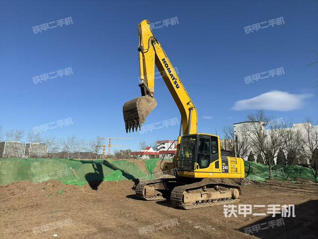 小松PC220-8M0挖掘機