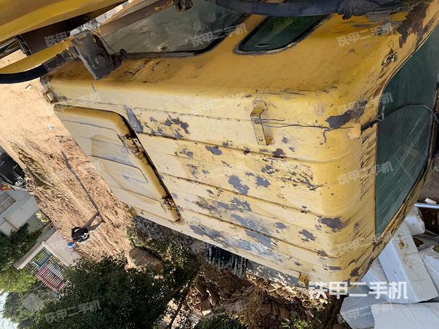 駕駛室頂部（整機(jī)外觀(guān)）