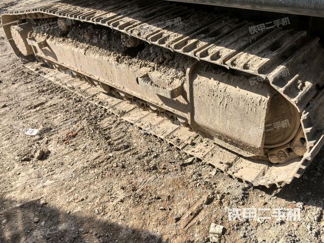 左側(cè)履帶整體?（行走機(jī)構(gòu)）