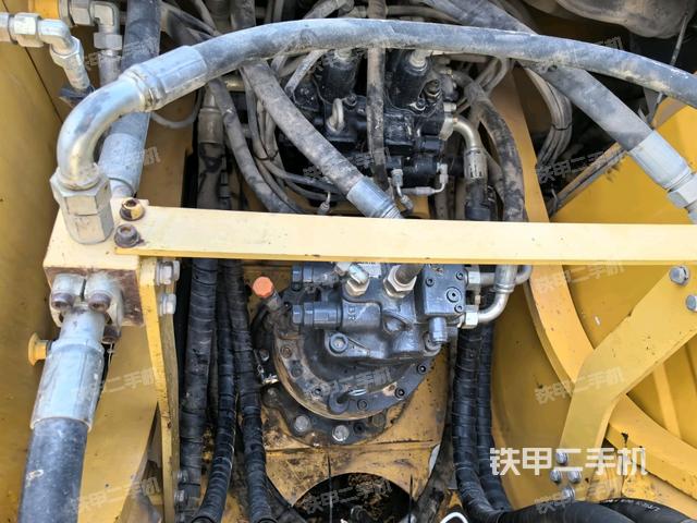 駕駛室頂部俯視(上車部件) 駕駛室頂部俯視(上車部件)
