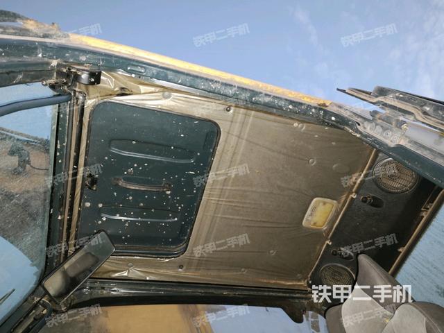 頂棚整體(駕駛室部分) 頂棚整體(駕駛室部分)