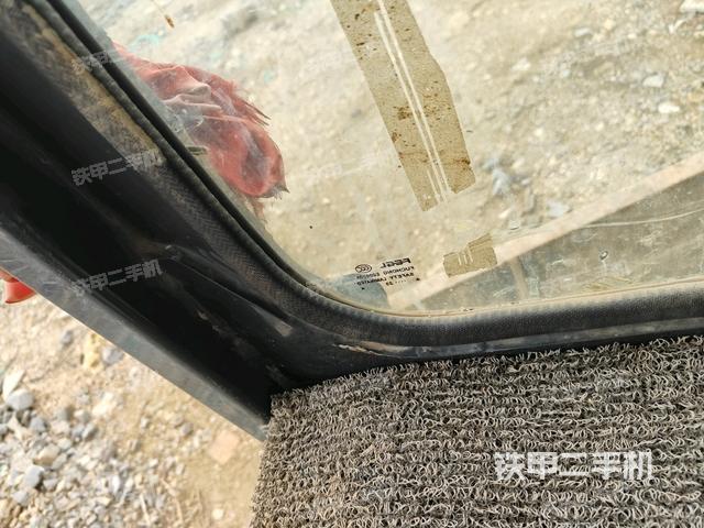 座椅后部（駕駛室部分）