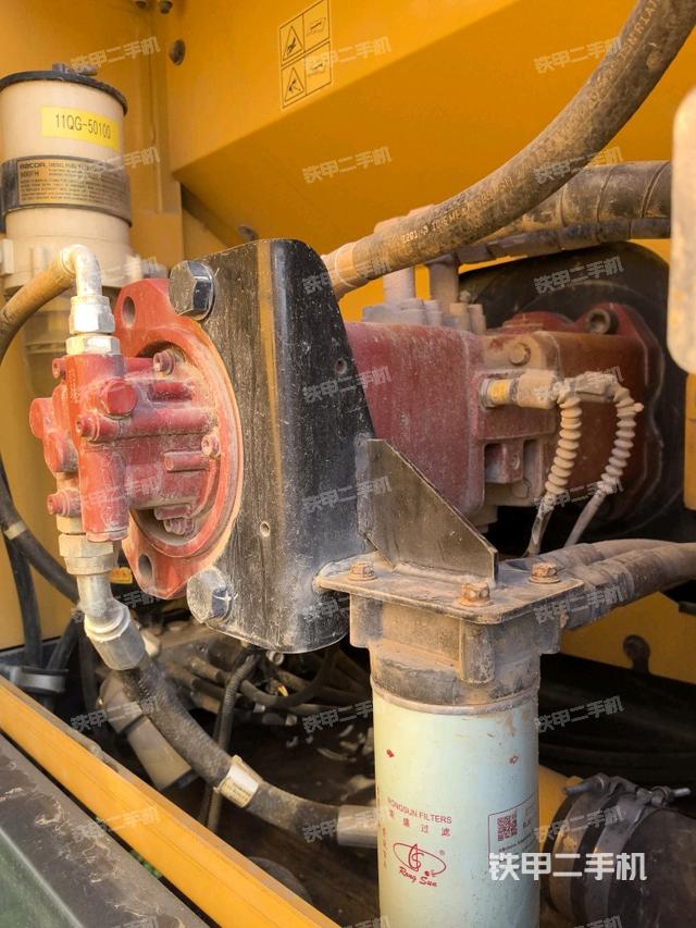 液壓泵斜45?左（大件艙室）