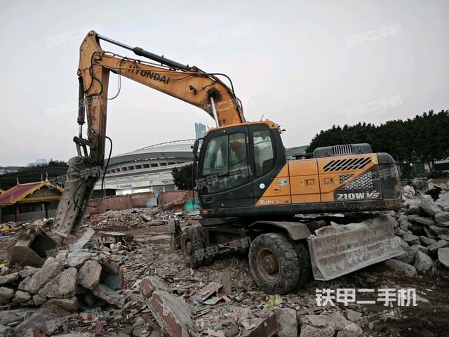 左后45(整機外觀) 左后45(整機外觀)