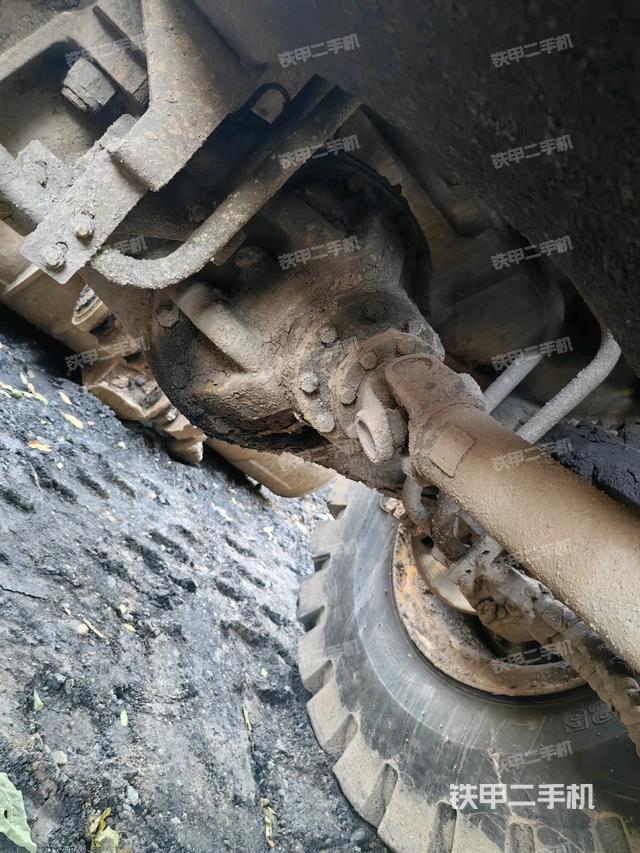 前驅(qū)動橋(液壓/傳動系統(tǒng)) 前驅(qū)動橋(液壓/傳動系統(tǒng))