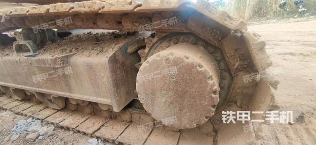 右側(cè)行走馬達(dá)蓋板(行走機(jī)構(gòu)) 右側(cè)行走馬達(dá)蓋板(行走機(jī)構(gòu))