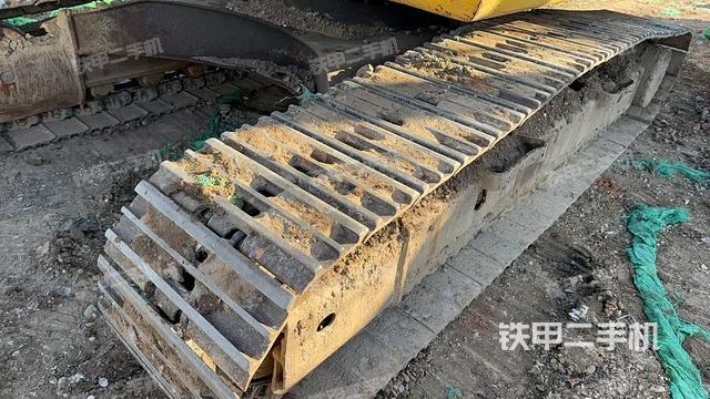 單側履帶整體（整機外觀）