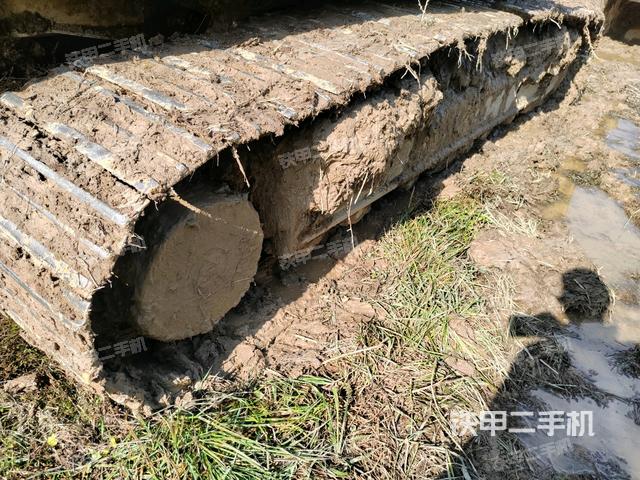 左側(cè)履帶整體?（行走機(jī)構(gòu)）