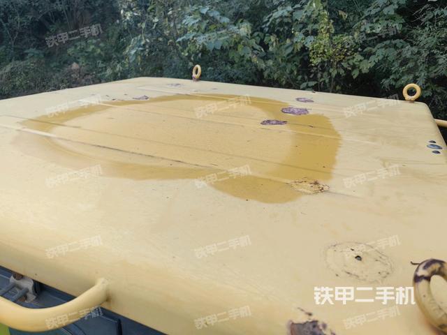 駕駛室頂部 外(駕駛室部分) 駕駛室頂部 外(駕駛室部分)