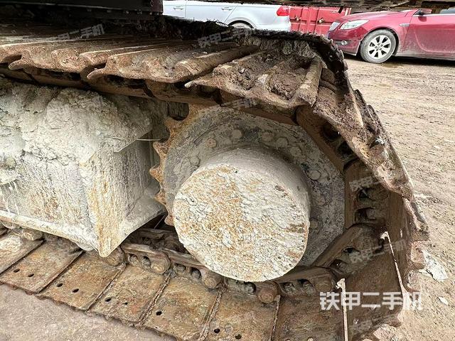 單側履帶整體(整機外觀) 單側履帶整體(整機外觀)