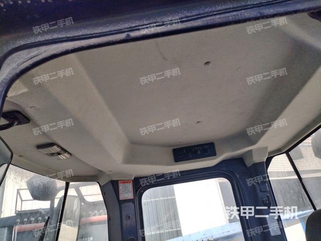 駕駛室頂部 外(駕駛室部分) 駕駛室頂部 外(駕駛室部分)