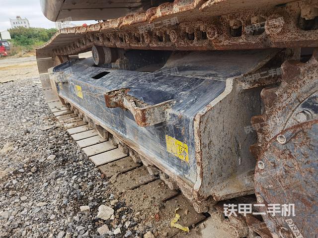 單側履帶整體（整機外觀）