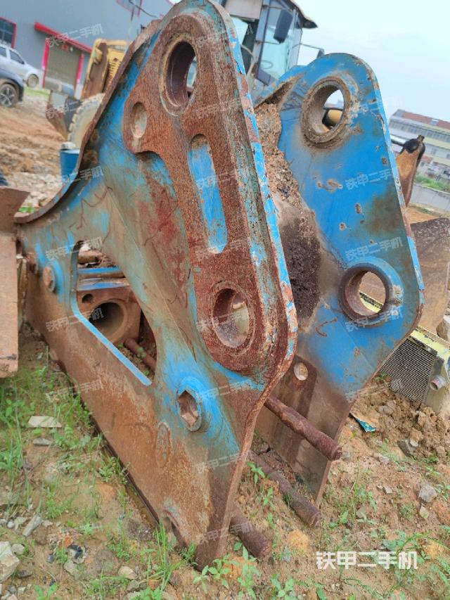 右后45(整機(jī)外觀) 右后45(整機(jī)外觀)