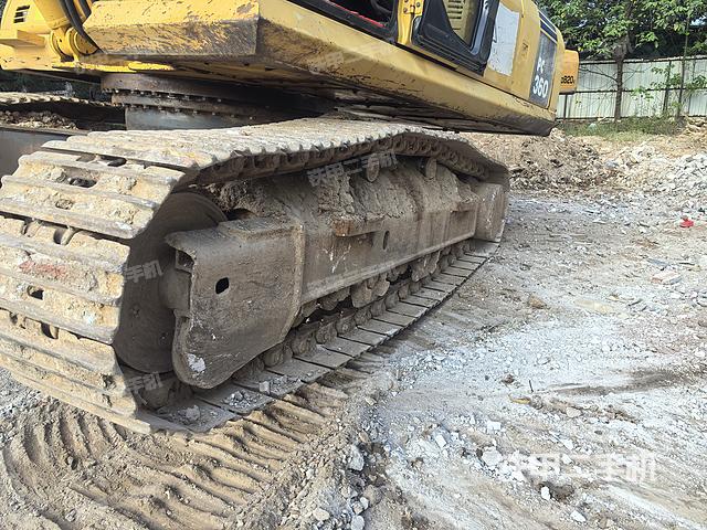 單側(cè)履帶整體（整機(jī)外觀）