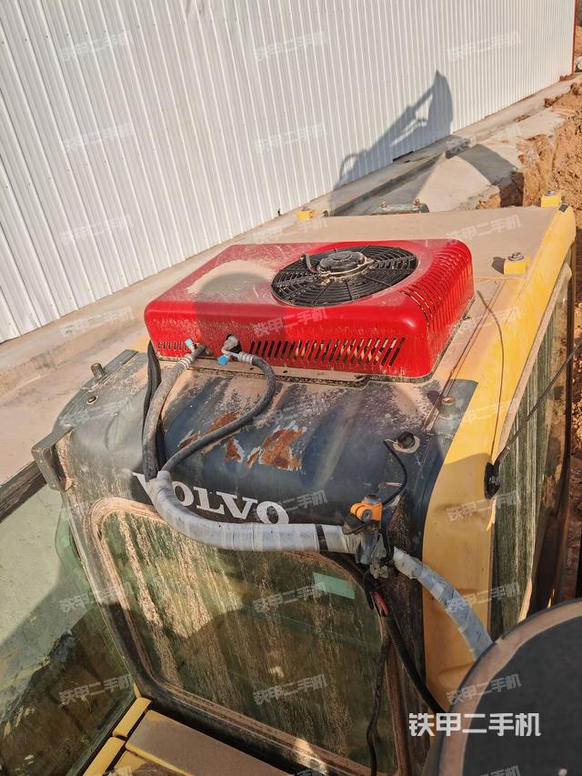 駕駛室頂部俯視（上車部件）