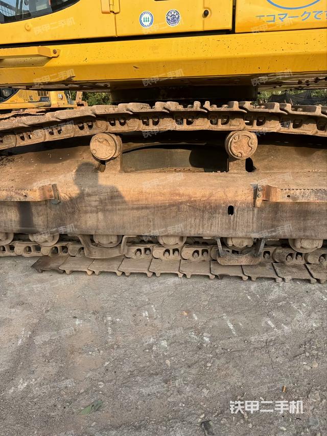 右側履帶整體（行走機構）