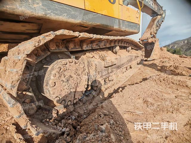 左導(dǎo)向輪（行走機(jī)構(gòu)）