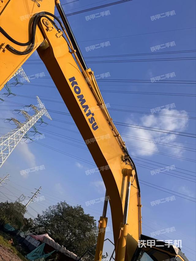 大臂整體?右側（工作和回轉裝置）