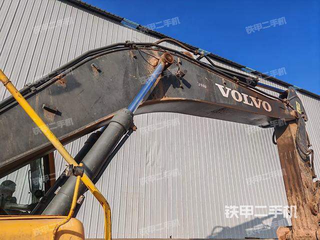 大臂整體?右側(cè)（工作和回轉(zhuǎn)裝置）