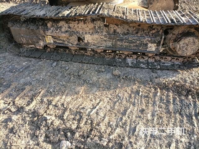 左側(cè)履帶整體?（行走機(jī)構(gòu)）