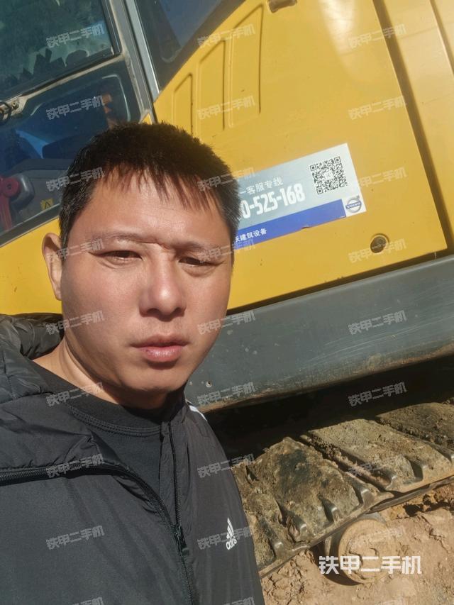沃尔沃EC350D挖掘机的设备实拍-第1张实拍照片