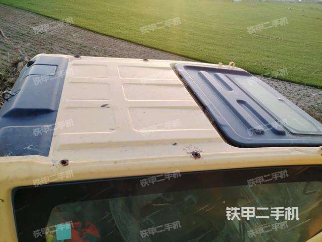 駕駛室頂部俯視（上車(chē)部件）