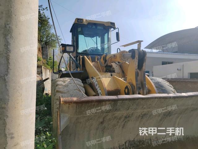 右前45°(整機(jī)外觀) 右前45°(整機(jī)外觀)