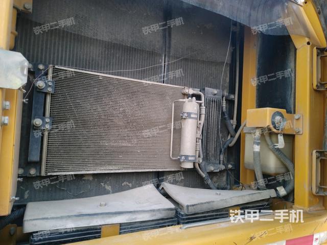 散熱器正面（大件艙室）