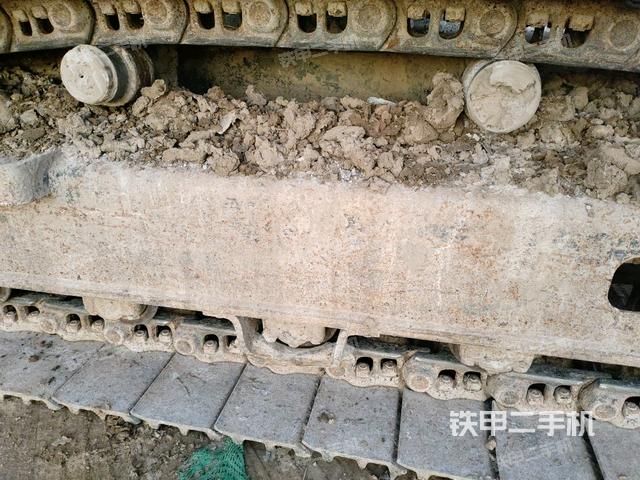 右側(cè)履帶整體（行走機構(gòu)）