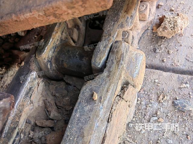 右側(cè)行走馬達(dá)蓋板（行走機(jī)構(gòu)）