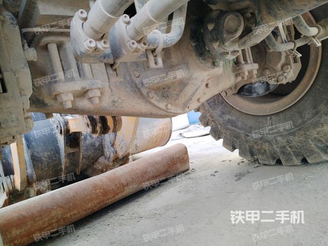 前驅動橋(液壓/傳動系統(tǒng)) 前驅動橋(液壓/傳動系統(tǒng))