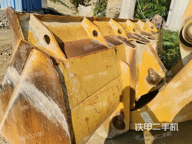鏟斗前45°(工作裝置) 鏟斗前45°(工作裝置)