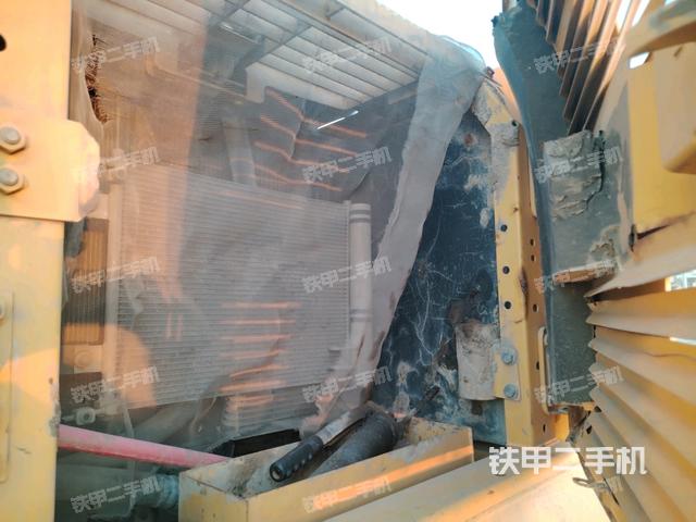 散熱器正面（大件艙室）