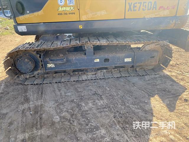 左側(cè)履帶整體?（行走機(jī)構(gòu)）