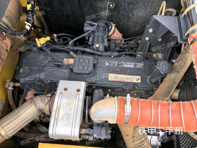 氣門室蓋螺絲特寫（上車部件）