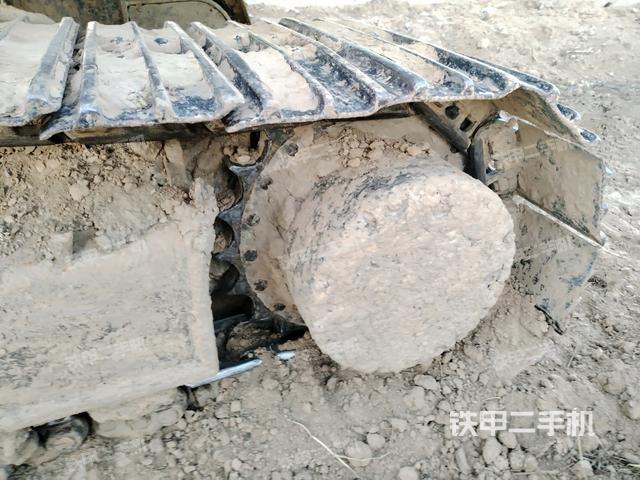 左驅(qū)動(dòng)輪（行走機(jī)構(gòu)）